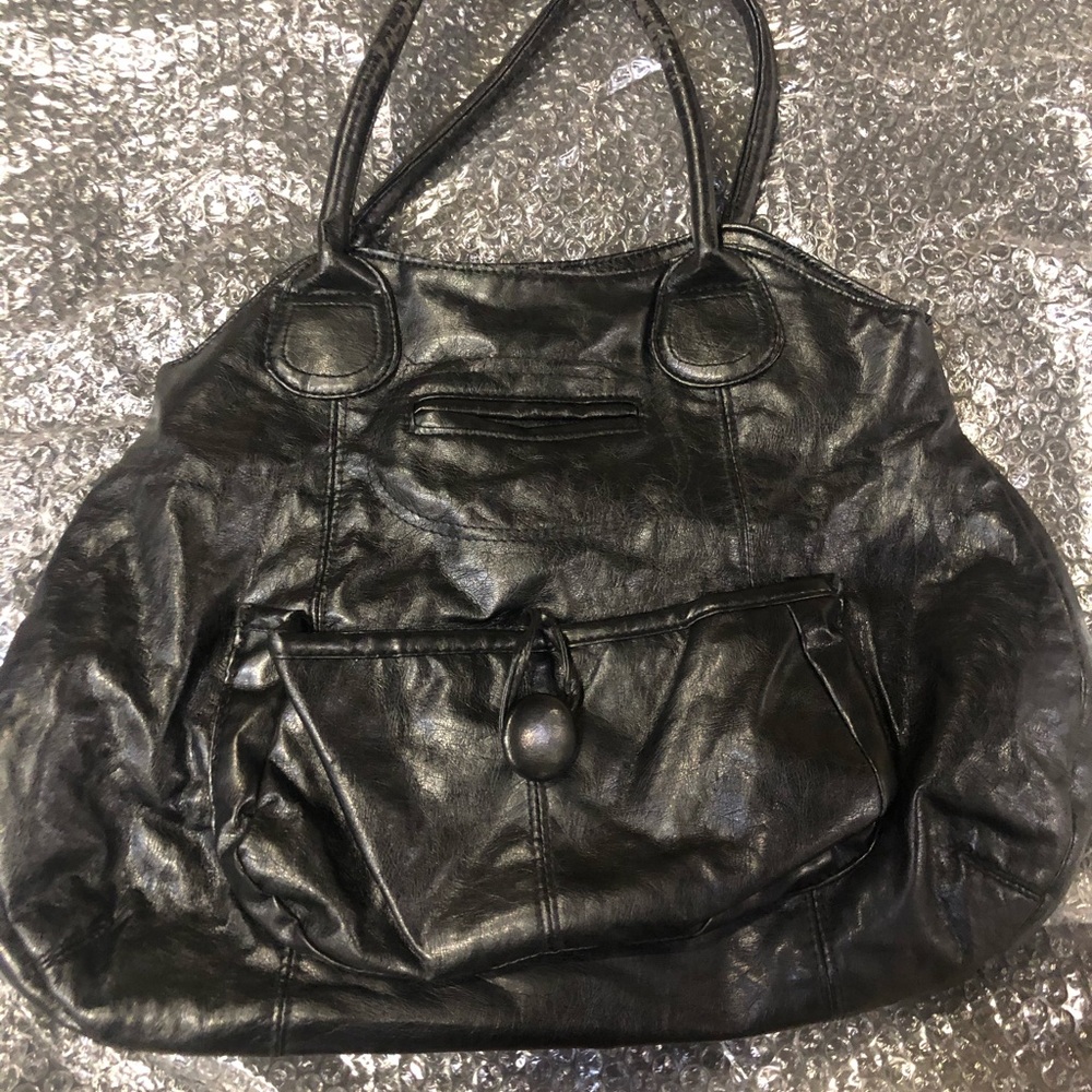 Vintage black leather handbag